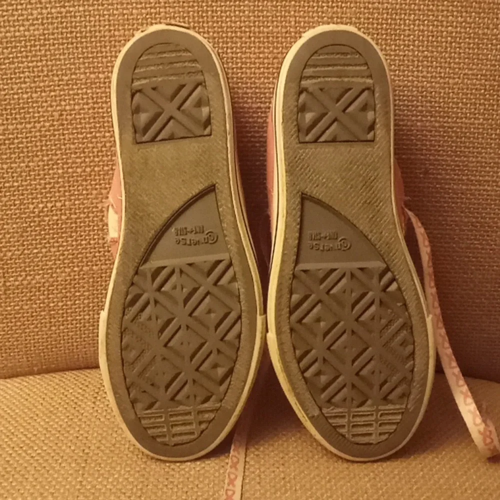 Converse one star